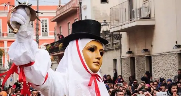 Cade il limite dei 65 anni per partecipare alla Sartiglia