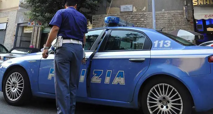 Questura, anziani raggirati in casa: “Attenzione al truffatore dai modi garbati”