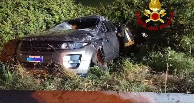 Sassari. Auto fuori strada in Viale Porto Torres: ferito conducente
