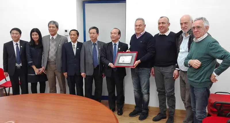 L’Aou incontra il Vietnam