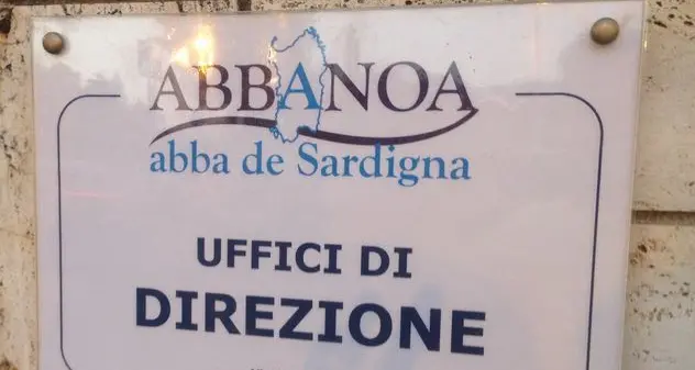 Occupazione uffici Abbanoa: «Atto gravissimo di un gruppo di abusivi»