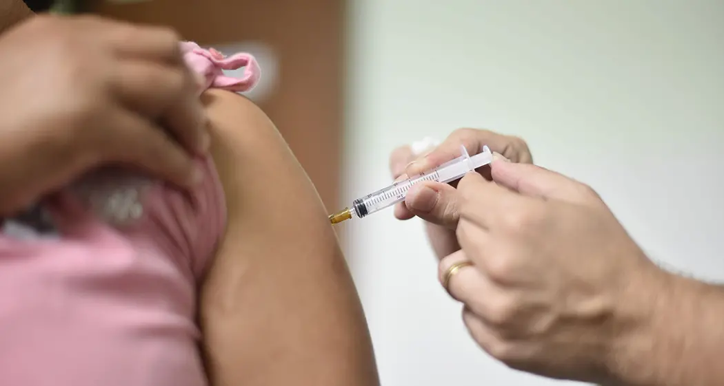 Vaccini. Bimba senza profilassi esclusa da una scuola