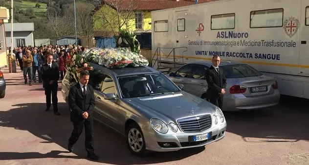 Operaio travolto da un albero, oggi i funerali a Sorgono