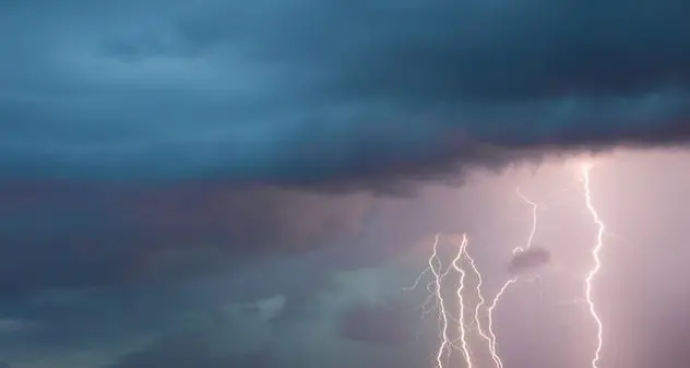 Piogge e temporali: ecco il tempo previsto per domani