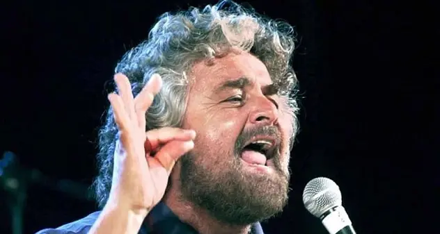 Beppe Grillo torna a teatro in Sardegna dopo 7 anni