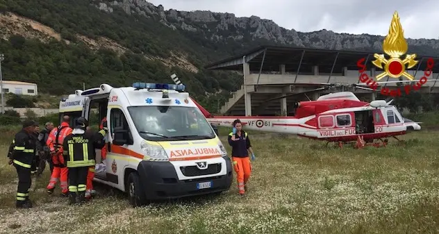 Incidente sulla SS 125: 55enne si schianta con la moto contro un guard-rail