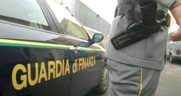 Contraffazione: perquisizioni nel nuorese, sequestrati oltre 300 prodotti e segnalate 21 persone