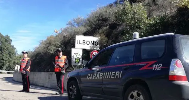 Moto contro fuoristrada: ferito un agente di polizia