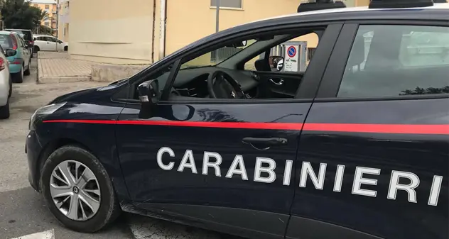 Molestie ai vicini di casa, donna 42enne finisce in Psichiatria