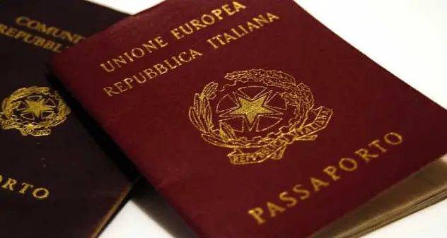 Espatrio, passaporti, dichiarazione di accompagnamento per minori: ecco cosa c'è da sapere