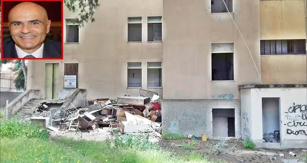 Ex asilo via Serbariu, lavori fermi ad un palo. Sorgia: “Ora è dimora di tossici e clochard”