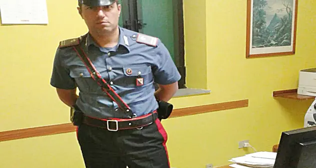 Baby spacciatore arrestato dai Carabinieri: marijuana e soldi sequestrati