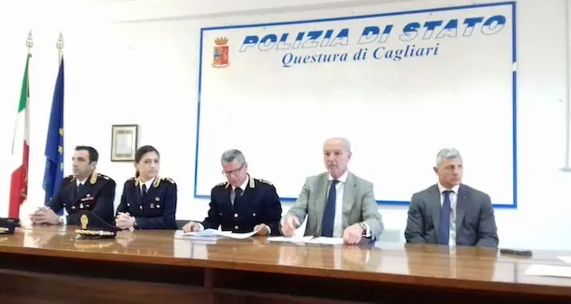 Rapine nei negozi: arrestato il gruppo criminale. Nomi e foto