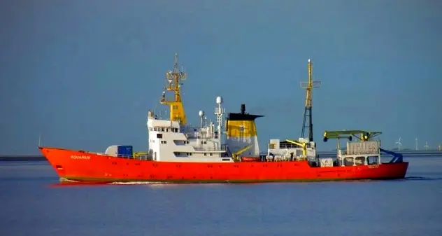Ong SOS Mediterranée: \"Frustrati e indignati, migranti su Aquarius shockati e con il mal di mare\"