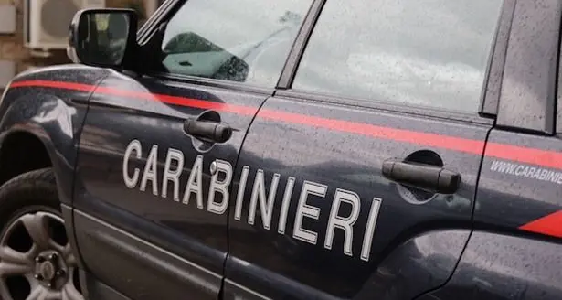 Lite tra extracomunitari: aggredisce l’amico con un coltello, arrestato per tentato omicidio