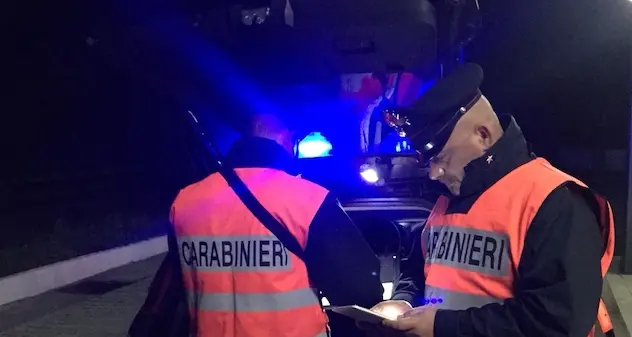 Aggredisce e minaccia i Carabinieri: nei guai un 30enne