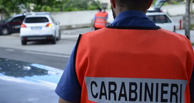 Auto rubata nella notte ritrovata nelle campagne di Marreri: indagano i Carabinieri