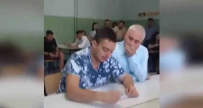 Francesco commuove tutti durante il suo esame di maturità