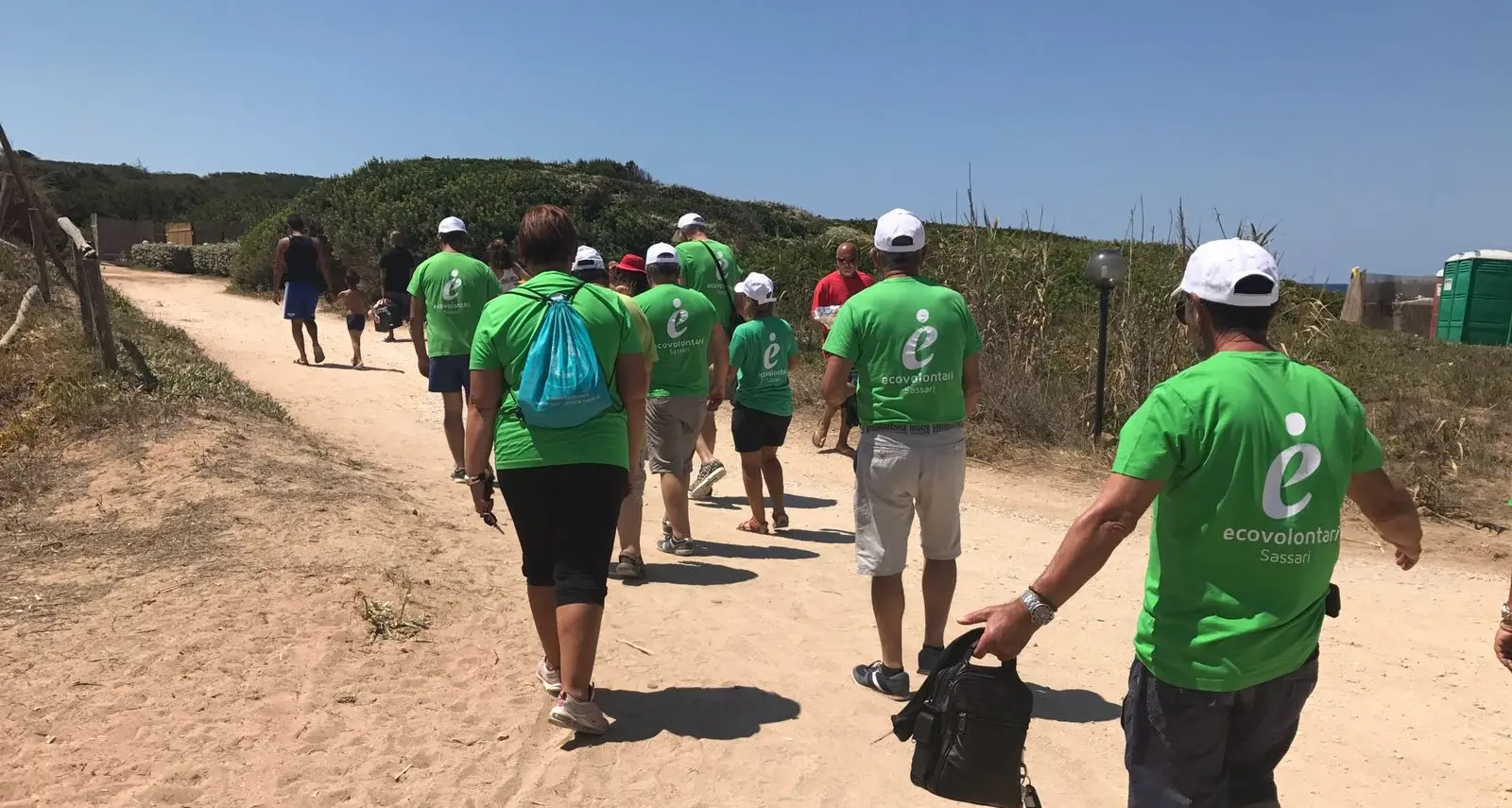 Ecovolontari in azione per sensibilizzare sul rispetto ambientale
