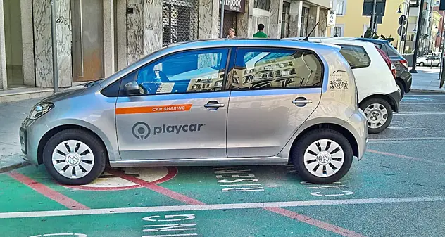 Car sharing, ecco le nuove auto a inquinamento zero: “Città sempre più ecosostenibile”