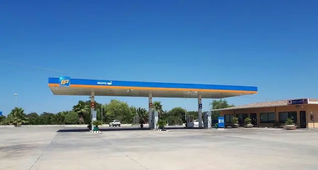 Alghero-Sassari. La Stazione di Carburanti Janna de Mare: utenti e consumatori delusi e senza servizi. \"I prezzi da oltre un anno sono alle stelle\"