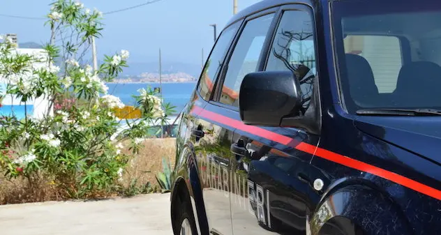 Acquista un gommone con carrello, ma è una truffa: vittima un 60enne