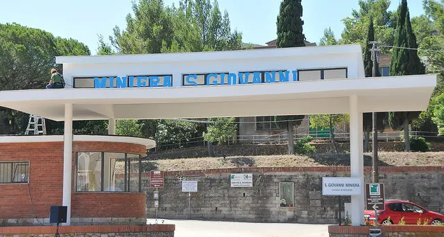 Restaurata la pensilina di San Giovanni in Miniera