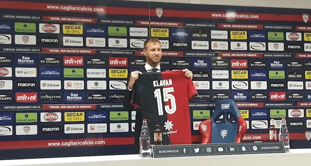 Cagliari Calcio, Klavan si presenta: \"La squadra rossoblù la mia prima scelta. Arrivo dal Liverpool con entusiasmo\"