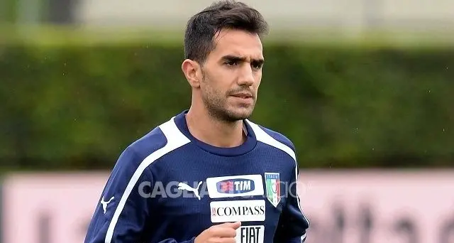 Marco Sau veste la maglia della Nazionale