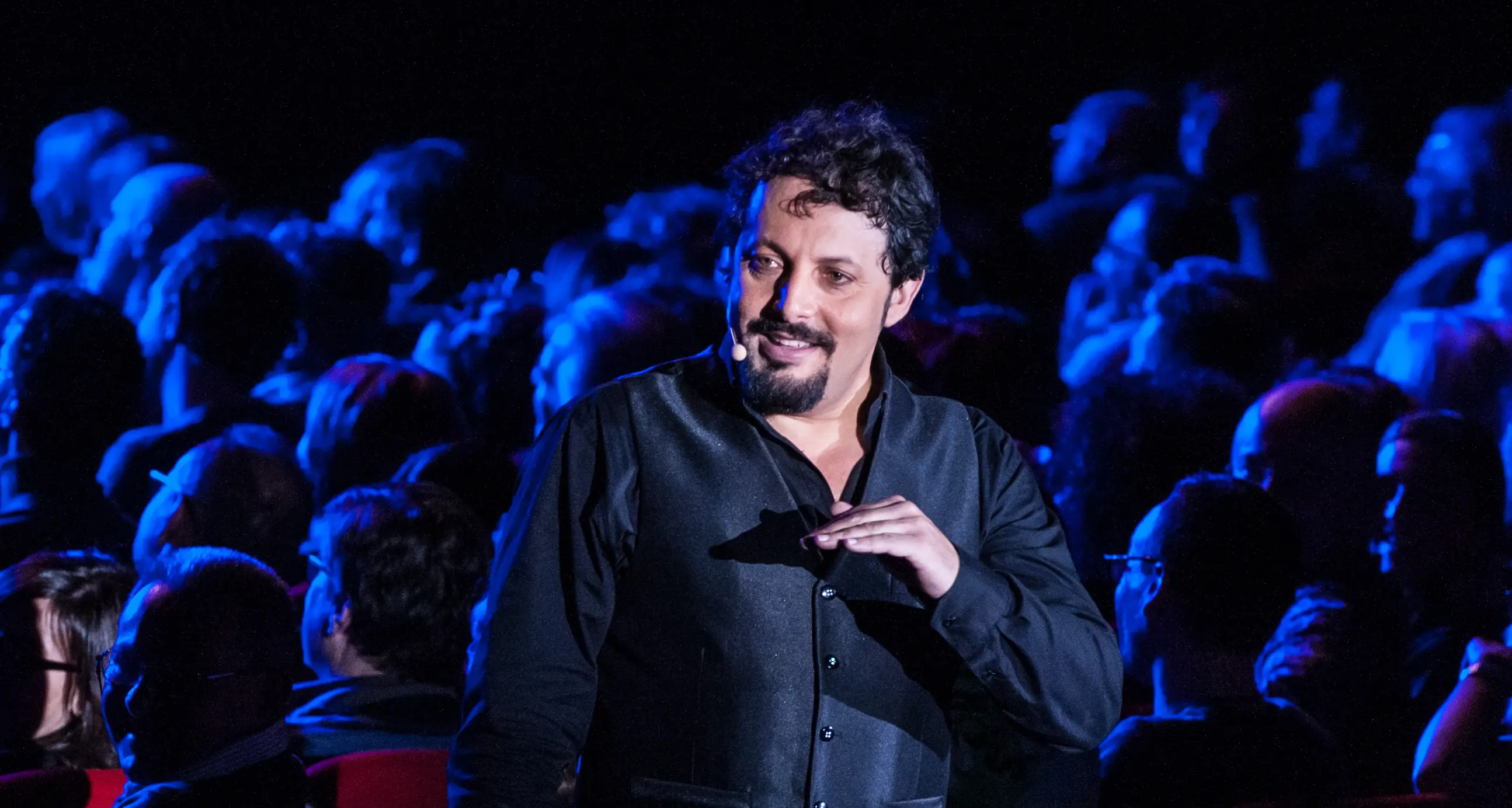 Enrico Brignano e il suo “ENRIcomincio da me Unplugged”: Sale l'attesa a Sassari