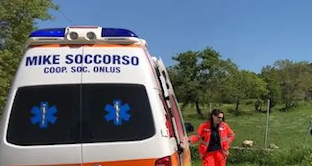 Tragedia nelle campagne di Meana Sardo: allevatore muore schiacciato dal trattore