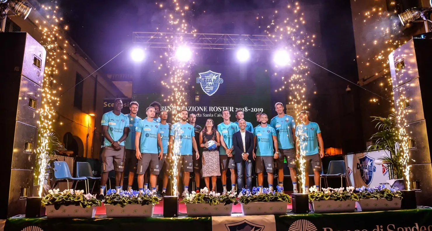 Dinamo Banco di Sardegna 2018-2019: ieri la presentazione in piazza Santa Caterina