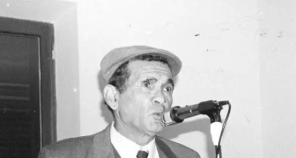 Un murale per ricordare il poeta Francesco Sale