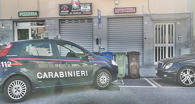 Calci e pugni ai Carabinieri, cittadino nigeriano in manette