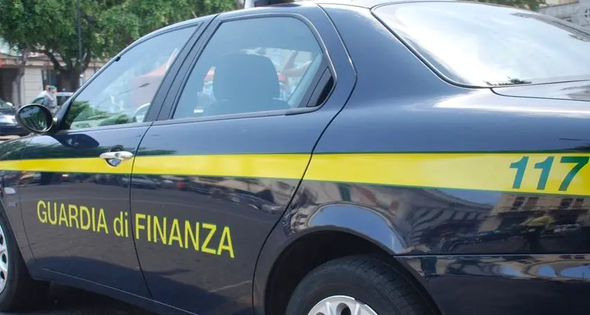 Cagliari: \"BricoCina\", blitz della Guardia di finanza