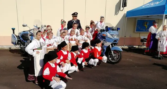 Studenti a lezione di legalità e sicurezza con la Polizia