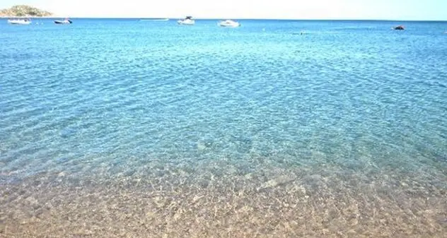 Il Cocer rivendica la spiaggia di Porto Tramatzu