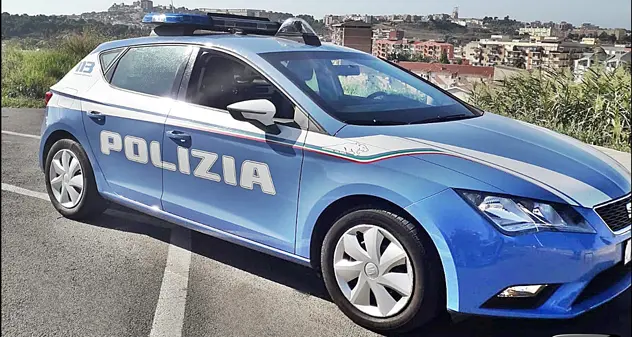 Operazione Scuole Sicure, la Polizia ammanetta un giovane spacciatore