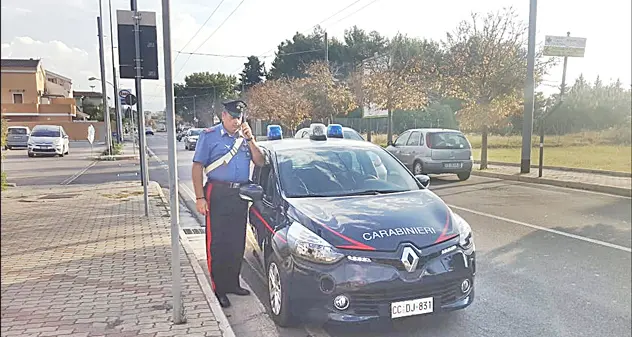 Portapizza aggredito e rapinato, è caccia all’aggressore