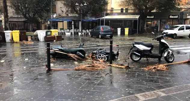 Vento di burrasca ad Alghero: chiuse scuole e parchi