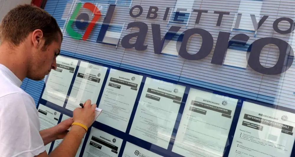 Mercato del lavoro in Sardegna. Solo l'1,3% delle imprese si affida ai Centri per l'Impiego
