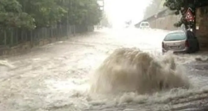 Allarme maltempo: nel Palermitano un fiume esonda, dieci vittime, tra cui tre bambini