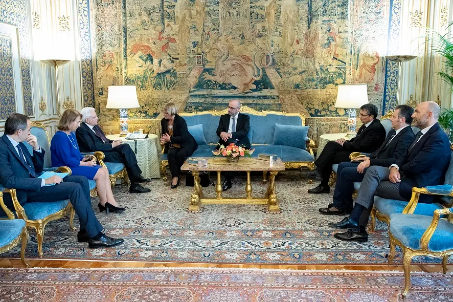 Il Presidente Sergio Mattarella riceve Rosa D\\'AMELIO, Presidente del Consiglio Regionale della Campania e Coordinatrice delle Assemblee legislative delle Regioni e delle Province autonome,insieme ad una delegazione.\\r(foto di Francesco Ammendola - Ufficio per la Stampa e la Comunicazione della Presidenza della Repubblica)