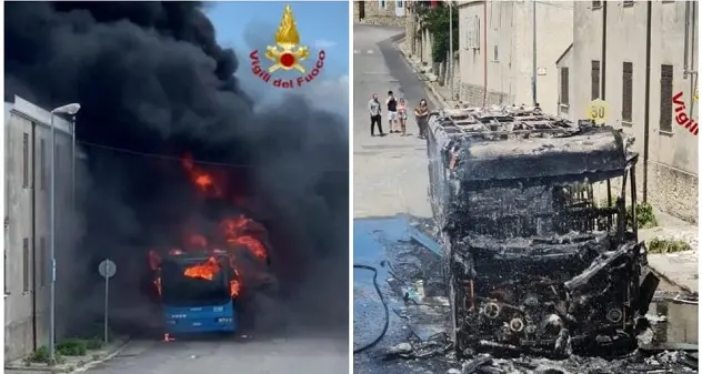 Pullman con a bordo 15 passeggeri divorato dalle fiamme a Villanovafranca