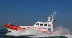 Castelsardo. Incendio nella notte: sette barche affondate e quattro riportano ingenti danni