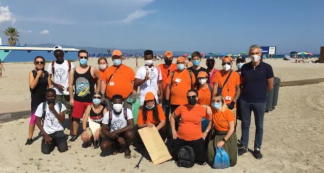 Cagliari. Progetto Poetto Pulito. Open day in spiaggia