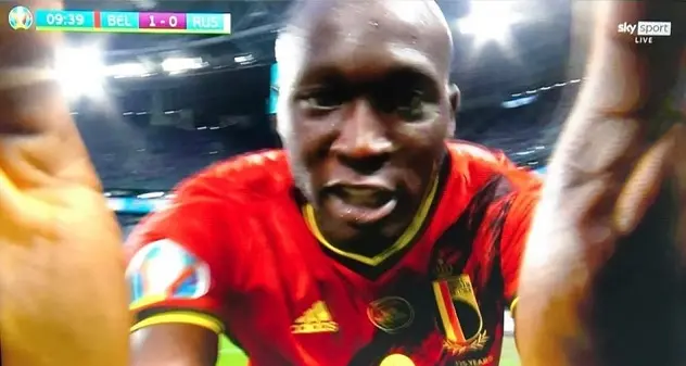 Lukaku segna per il Belgio e corre verso la camera: \"Chris, sii forte!\"