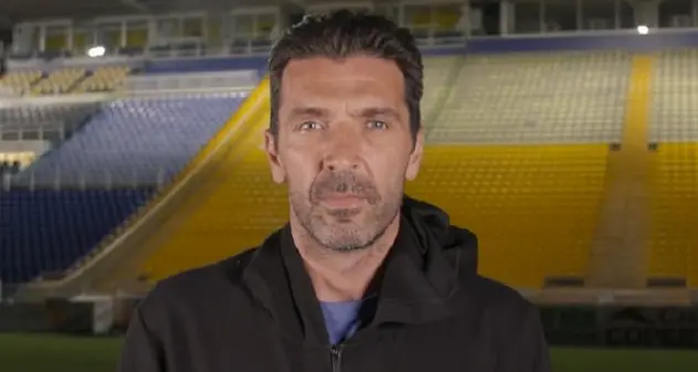 Ufficiale, dopo 20 anni Buffon fa ritorno al Parma: \"Ed ora continuiamo a divertirci\"