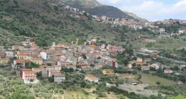 Sindaci sardi a Esporlatu: “Abbandonati dallo Stato”