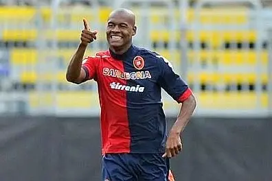 Cagliari\\'s forward Victor Ibarbo exults after scoring the goal of 1-0 during the italian serie A soccer match Cagliari-Sampdoria at Is Arenas Stadium, Quartu (Sardinia), 10 march 2013. ANSA/ ROBERTO TRONCI